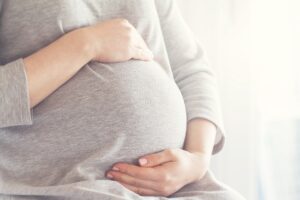 Dolegliwości ciążowe. Jak sobie z nimi radzić? Zawroty głowy i omdlenia.